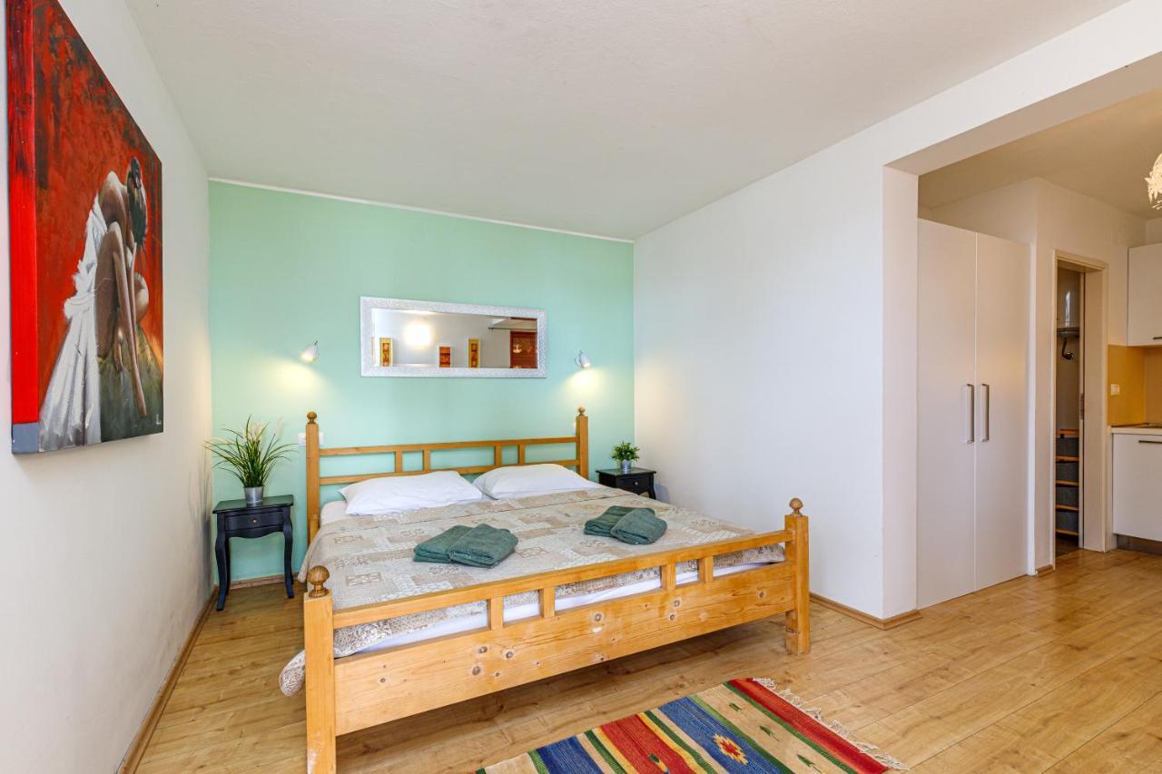 Al Mare Apartments Ρόβινι Εξωτερικό φωτογραφία